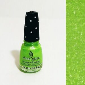 ⭐️5 For 25⭐️ China Glaze Dippin Dots Frosty Lime Nail Lacquer